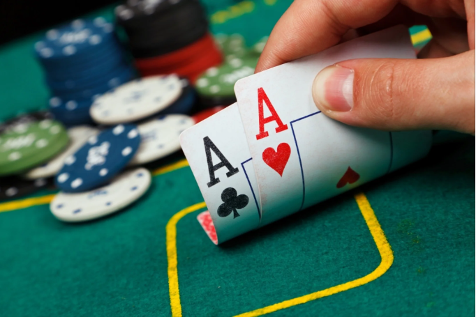 Tips Mendapatkan Kemudahan dalam Bermain Poker Online
